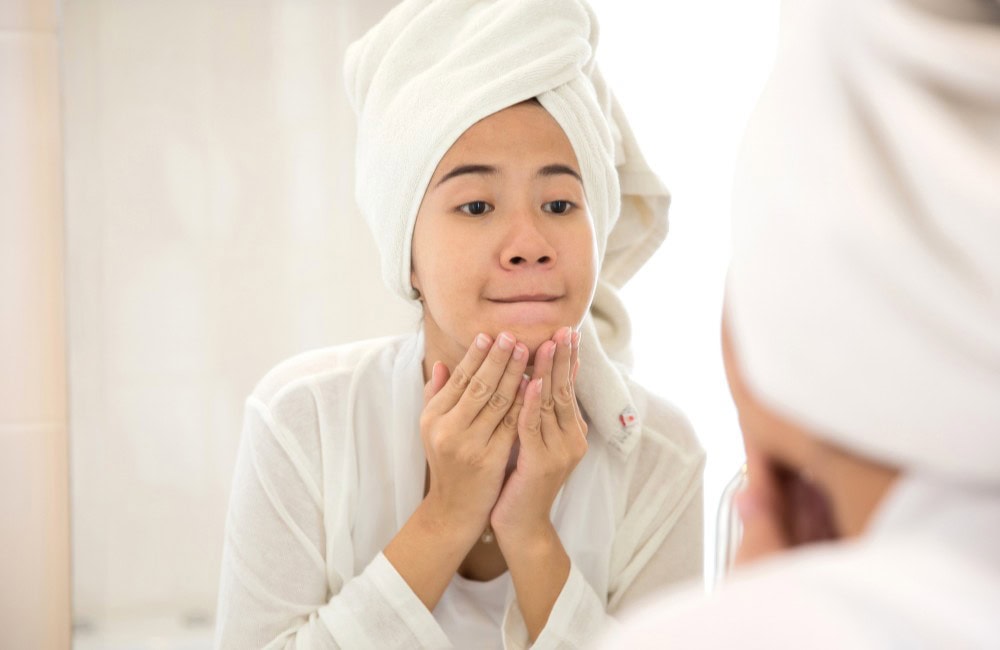 วิธีดูแลผิวหน้าสิวนอนดึก ทำได้ไม่ยาก